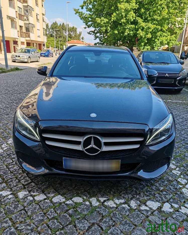 2015' Mercedes-Benz Classe C photo #1