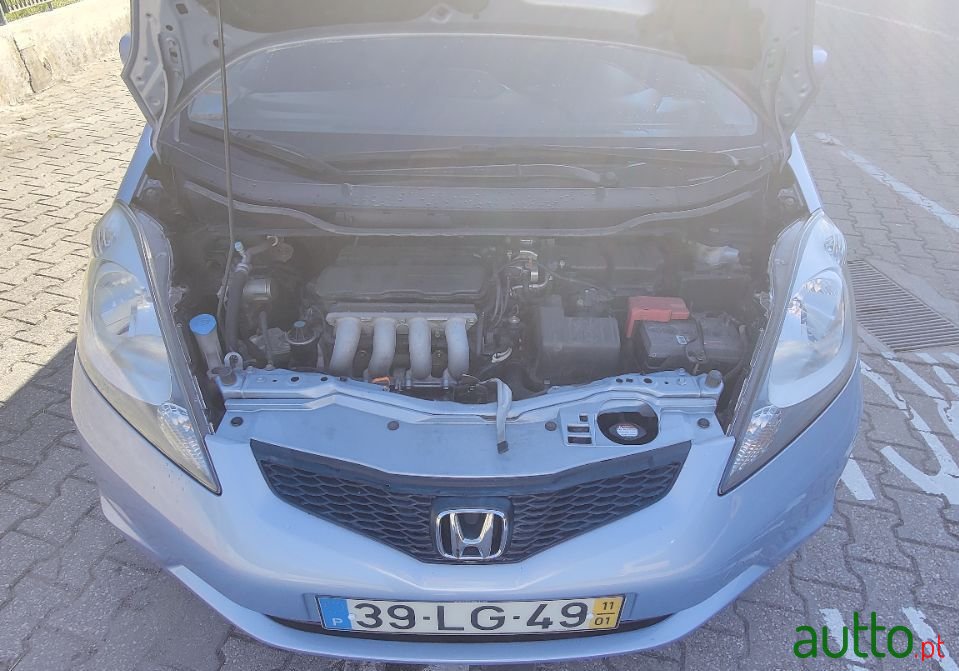2011' Honda Jazz photo #4