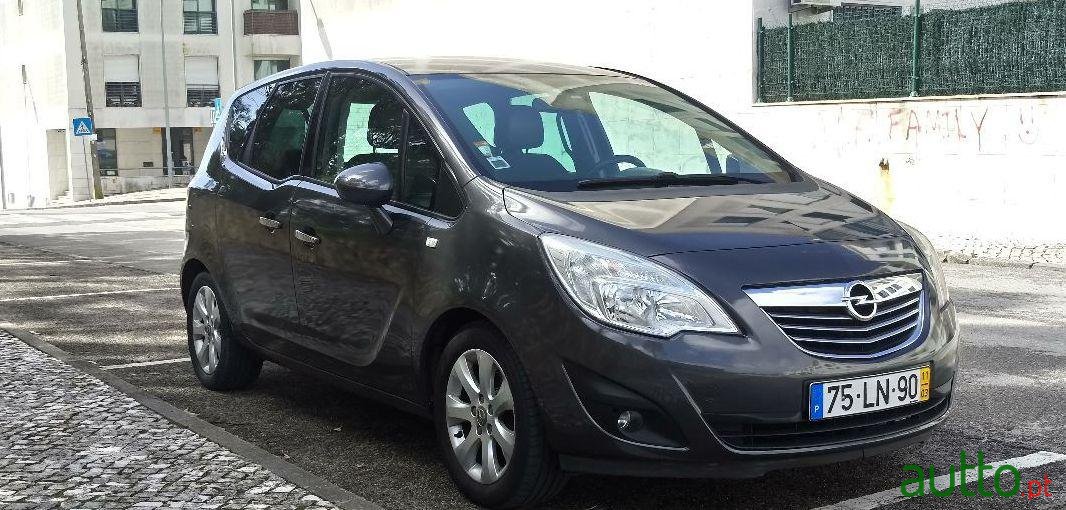 2011' Opel Meriva photo #3
