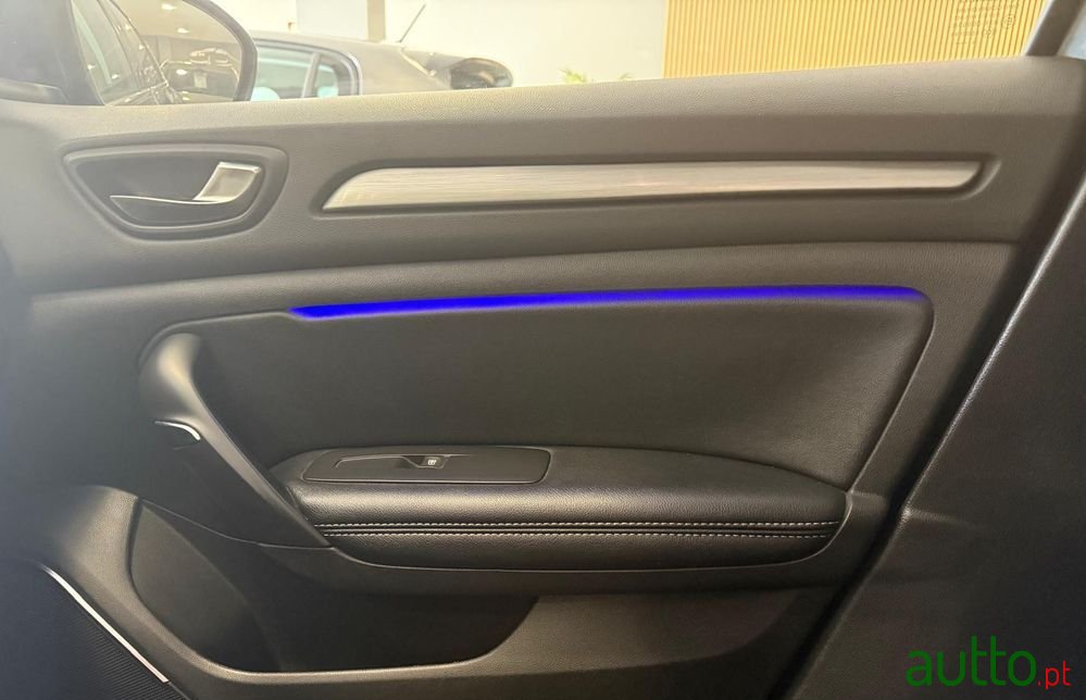 2016' Renault Mégane Sport Tourer photo #6