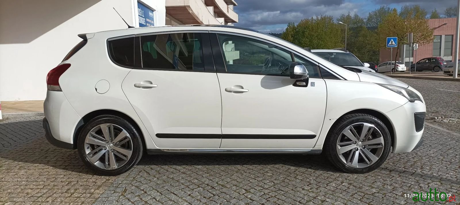 2014' Peugeot 3008 photo #6