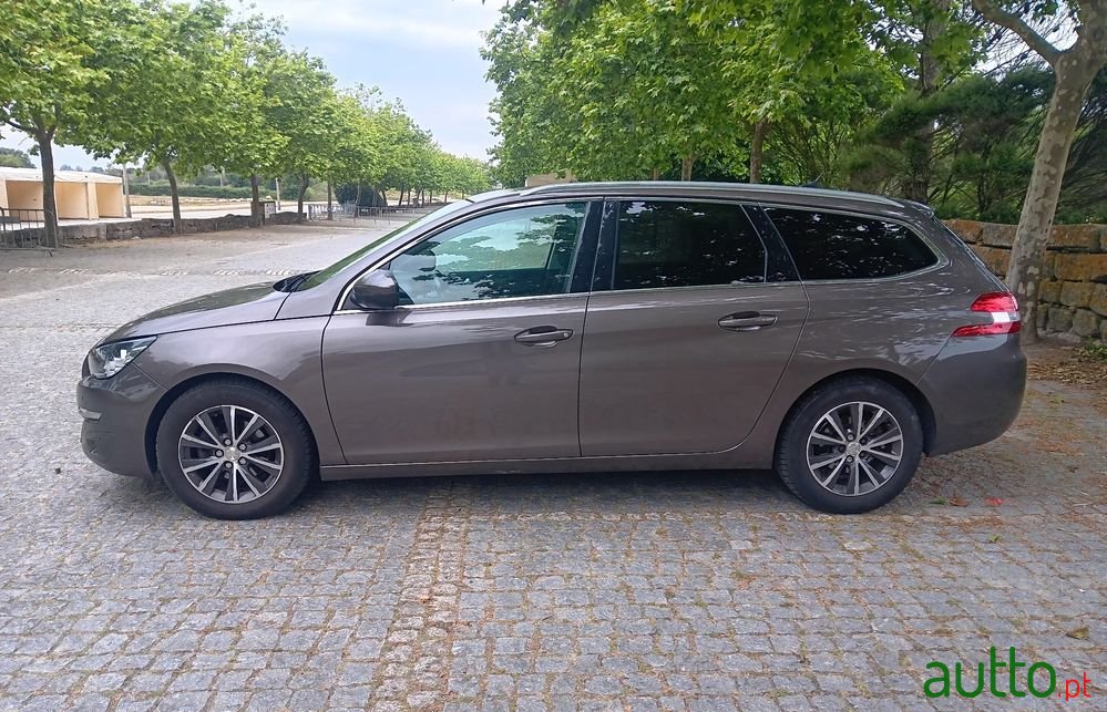 2014' Peugeot 308 Sw photo #6