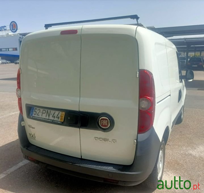 2015' Fiat Doblo photo #6