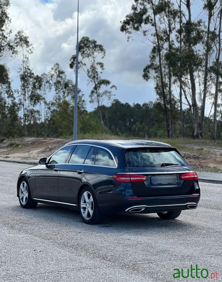 2017' Mercedes-Benz E 220 photo #5