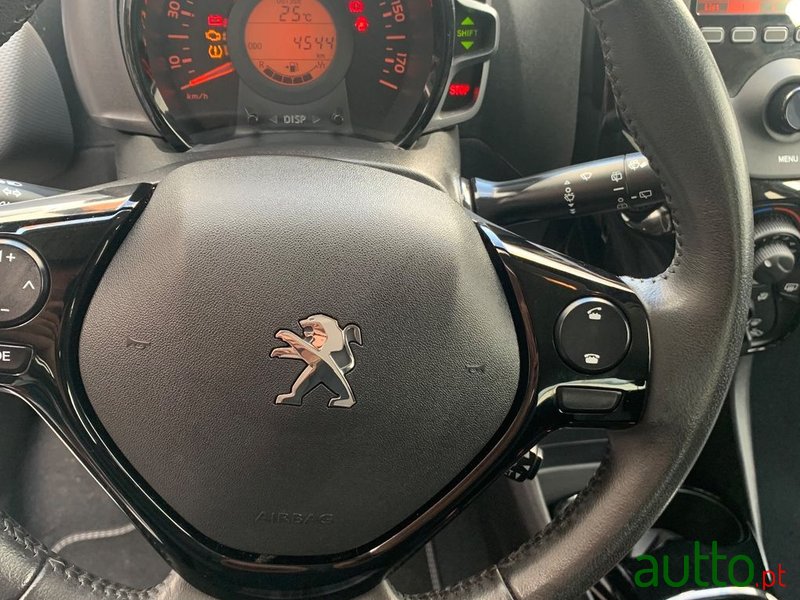2019' Peugeot 108 photo #5