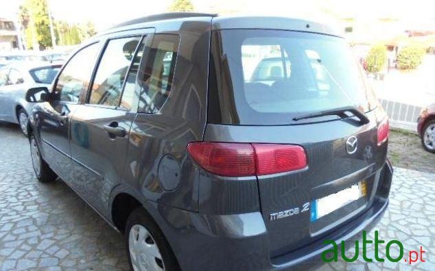 2004' Mazda 2 1.25 Comfort photo #2