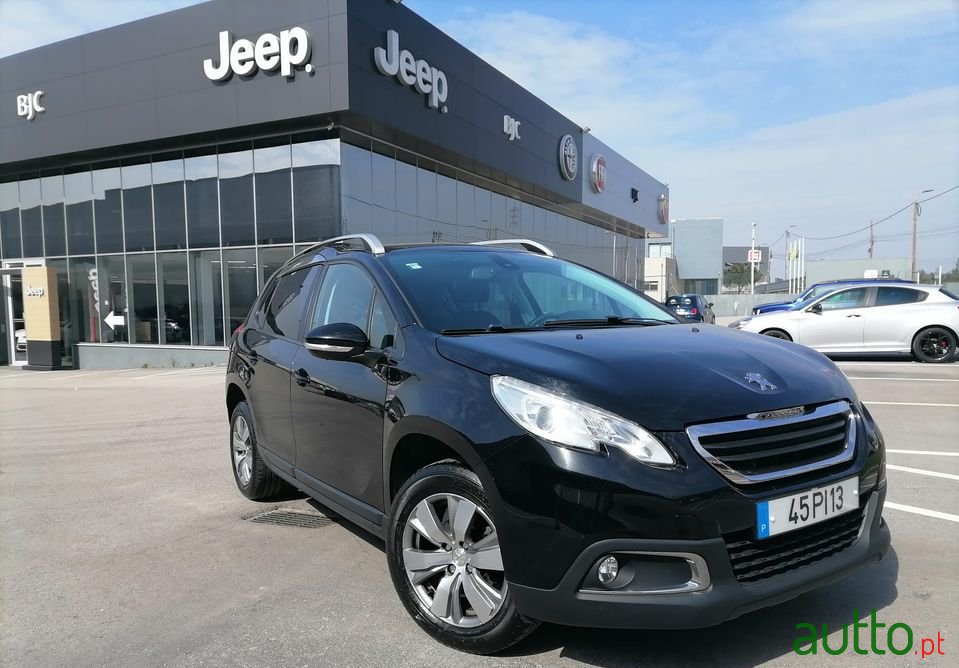 2014' Peugeot 2008 photo #2