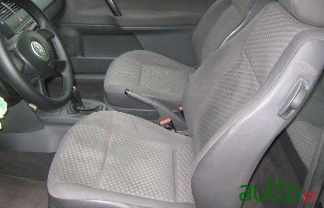 2004' Volkswagen Polo Classic 1.9 Sdi photo #3