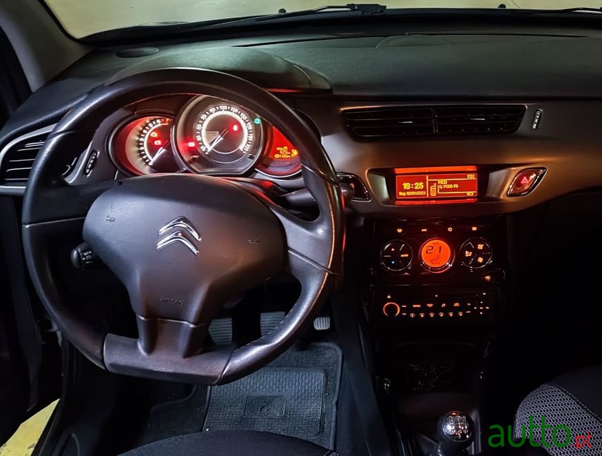2014' Citroen C3 photo #4