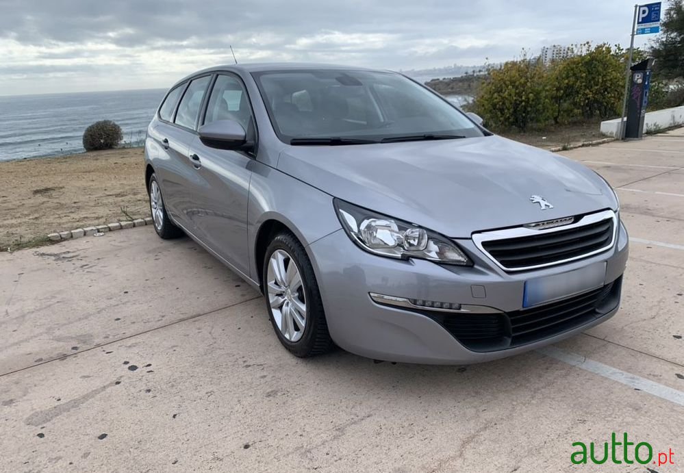 2017' Peugeot 308 Sw photo #1