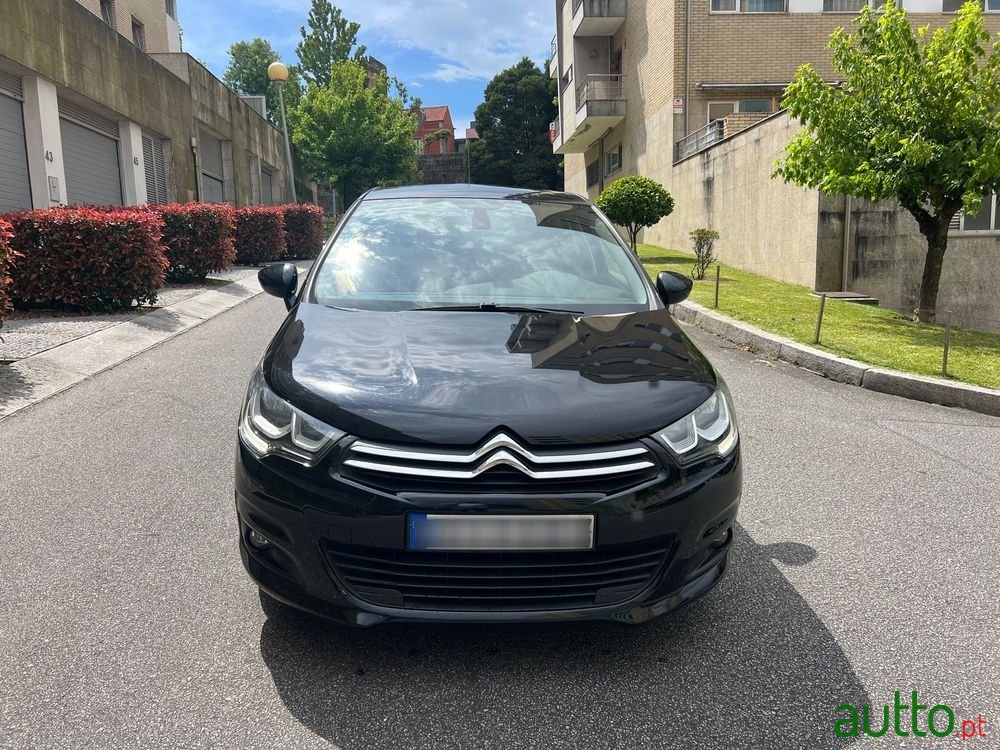 2017' Citroen C4 photo #1