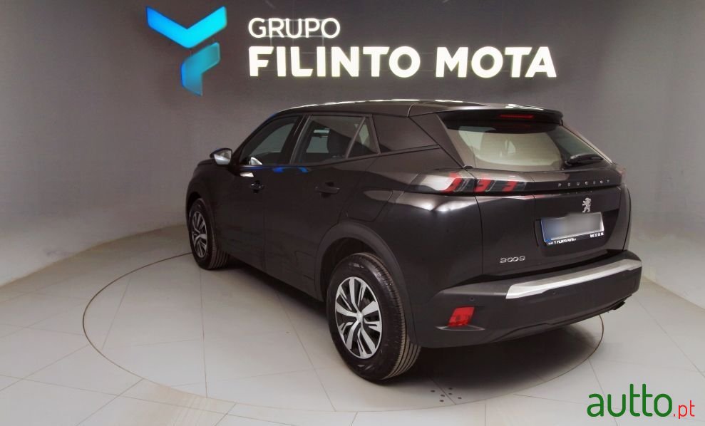 2023' Peugeot 2008 photo #4