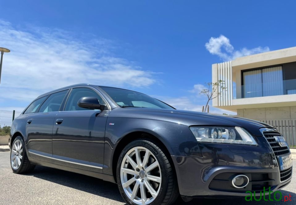 2011' Audi A6 Avant photo #2
