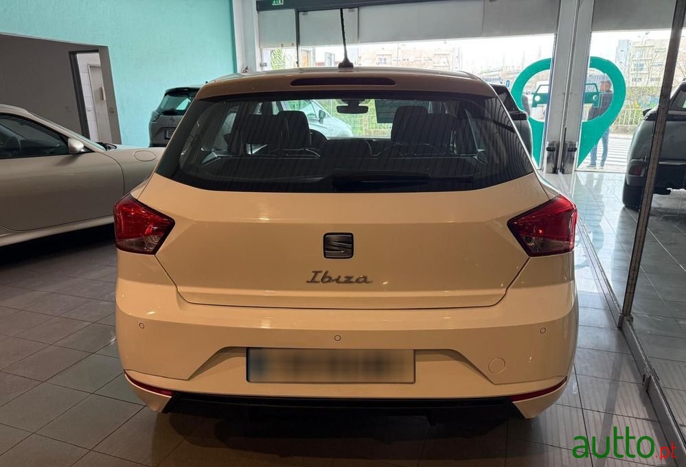 2021' SEAT Ibiza 1.0 Tsi Style photo #3