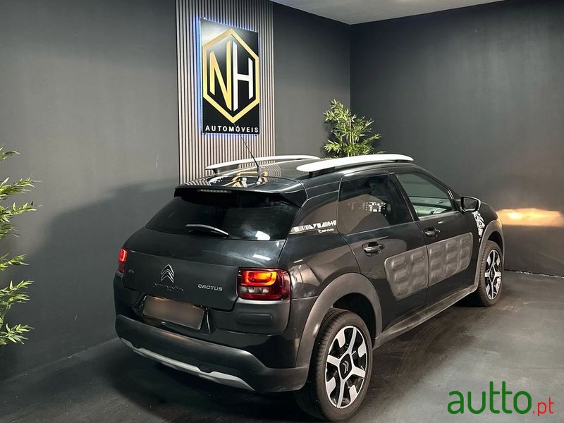 2017' Citroen C4 Cactus photo #5