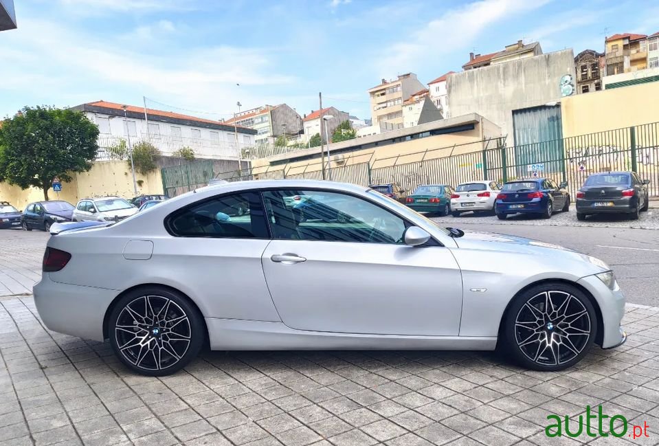 2007' BMW 320 photo #6