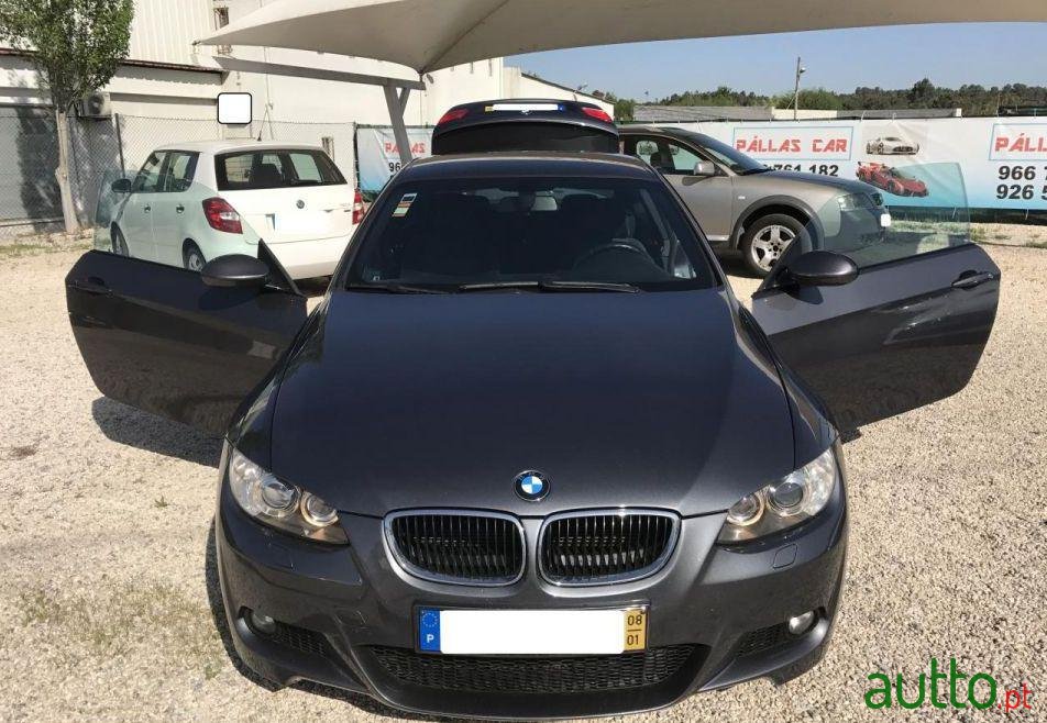 2008' BMW 320 D photo #1