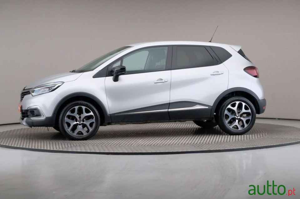2019' Renault Captur photo #4