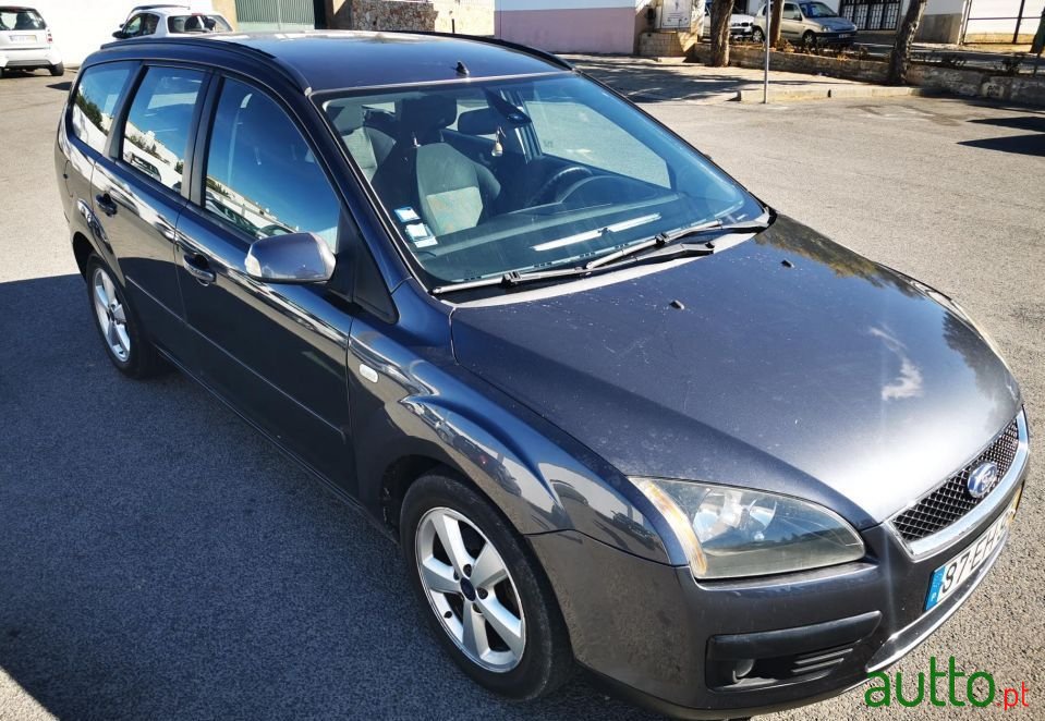 2007' Ford Focus Sw photo #2