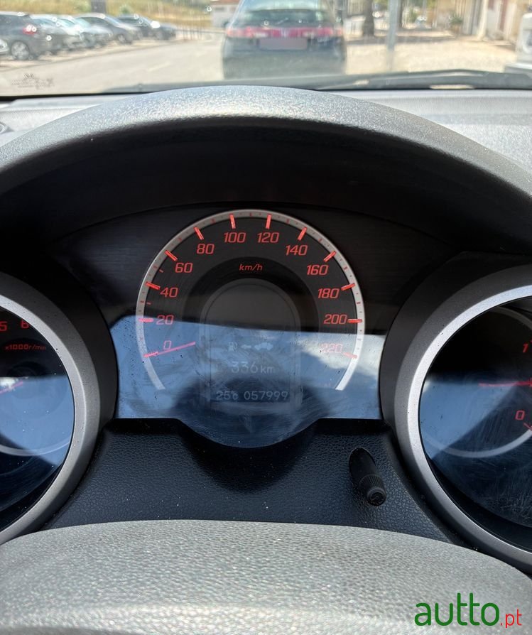 2009' Honda Jazz photo #2