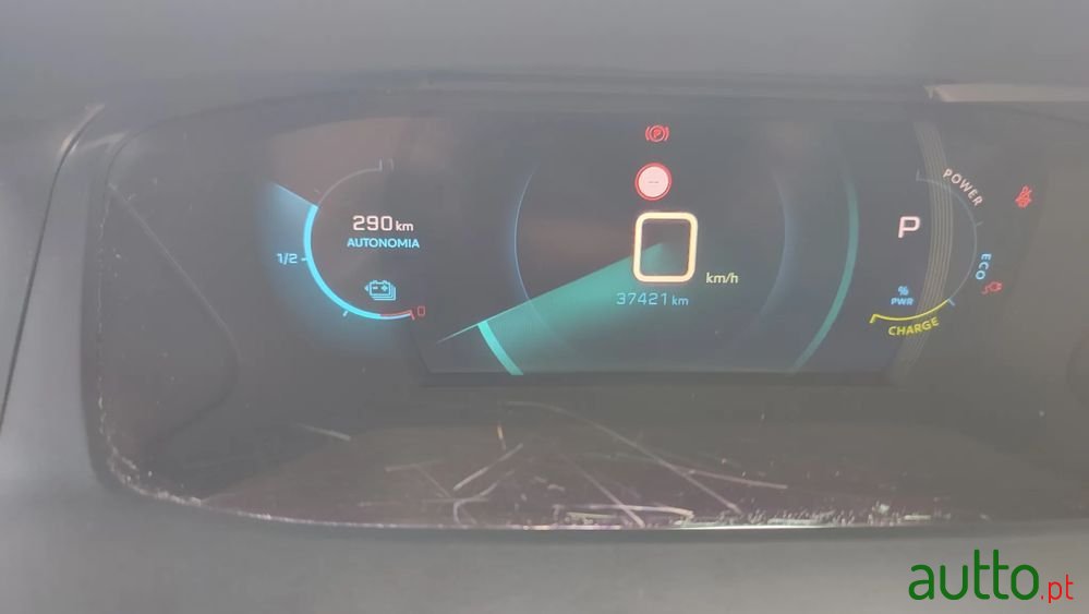 2021' Peugeot e-2008 Gt photo #6