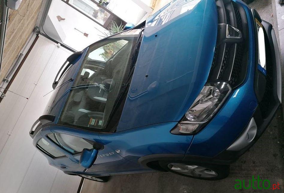 2014' Dacia Sandero Stepway photo #2