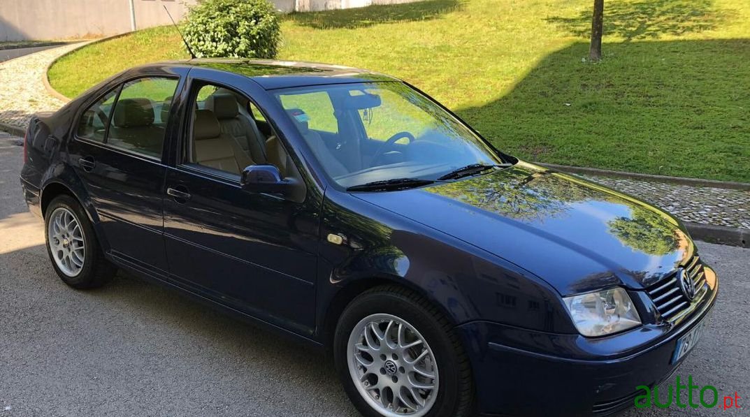 1999' Volkswagen Bora photo #1