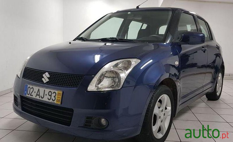 2005' Suzuki Swift photo #1