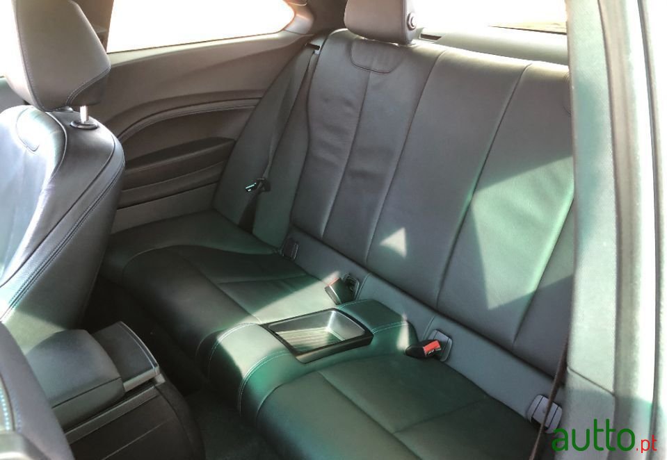 2017' BMW 225 photo #5