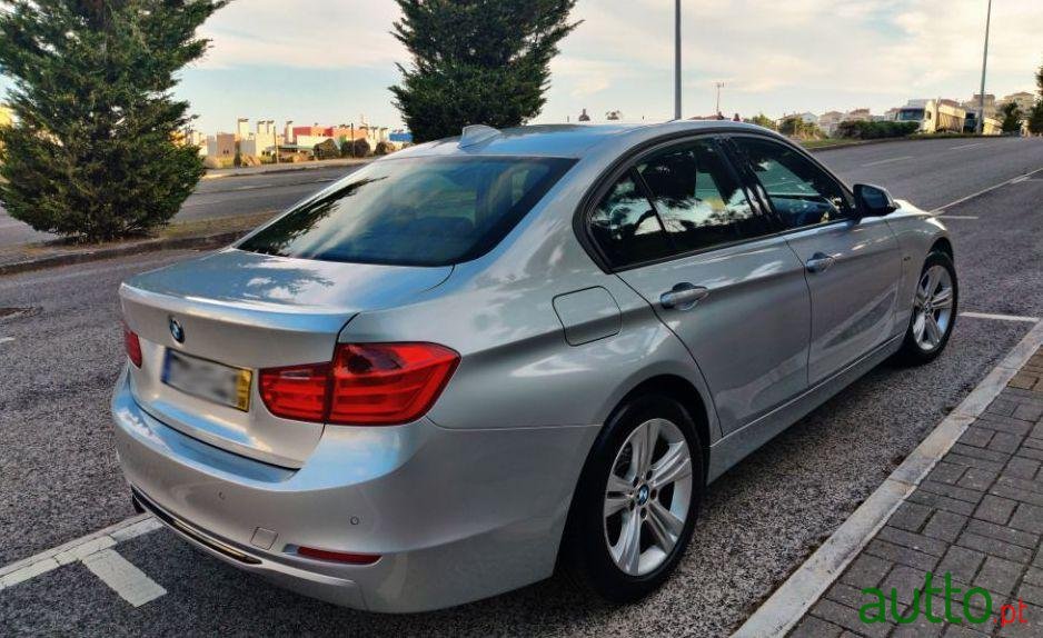 2015' BMW 318 D Line Sport Auto photo #4