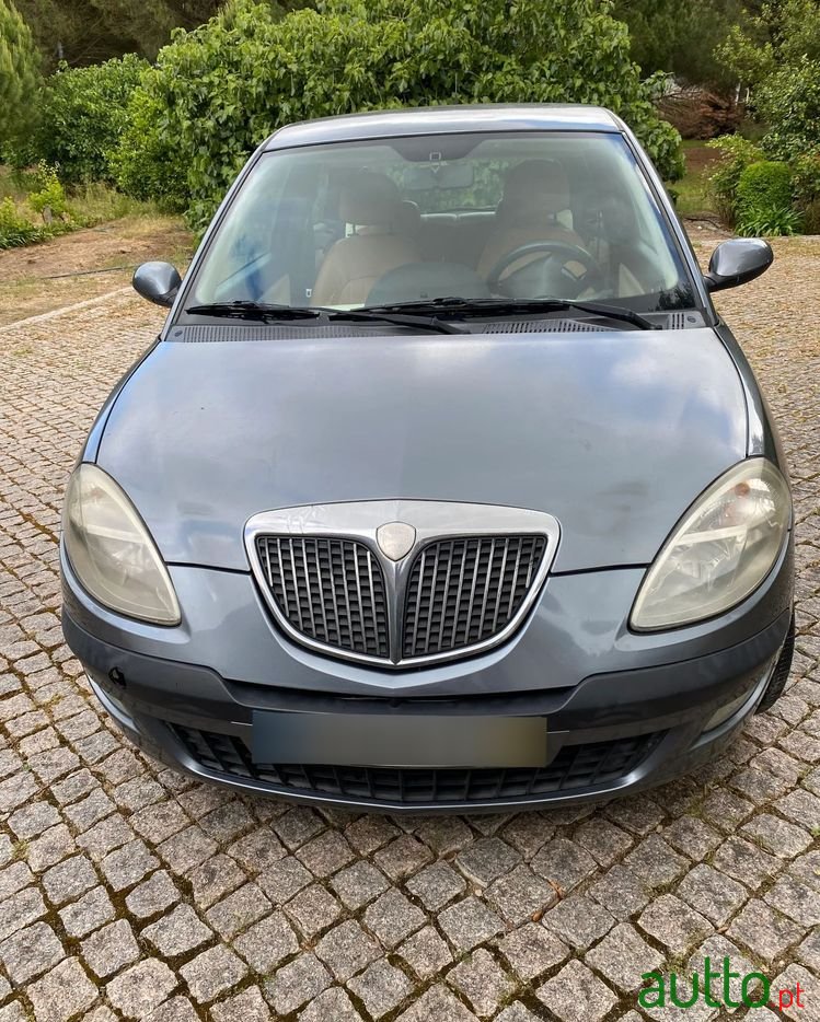 2003' Lancia Ypsilon photo #5