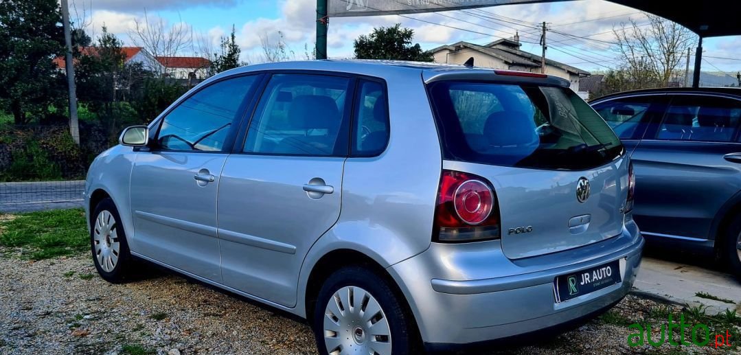 2006' Volkswagen Polo photo #4