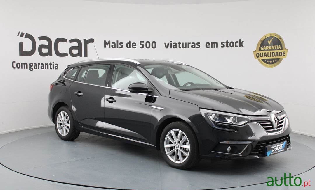 2018' Renault Megane Sport Tourer photo #1