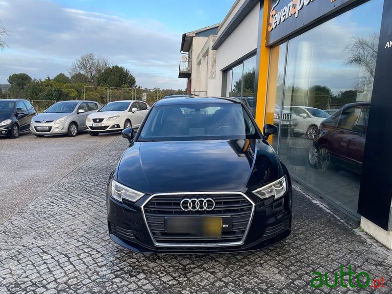 2017' Audi A3 Sportback photo #2