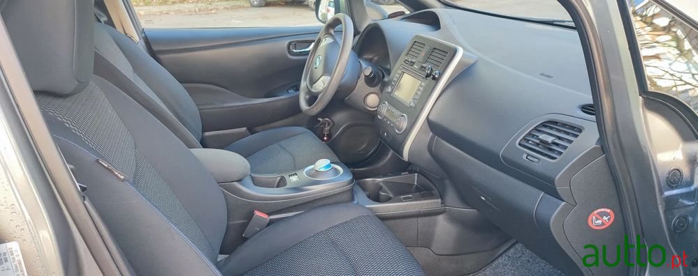 2016' Nissan Leaf Visia photo #6