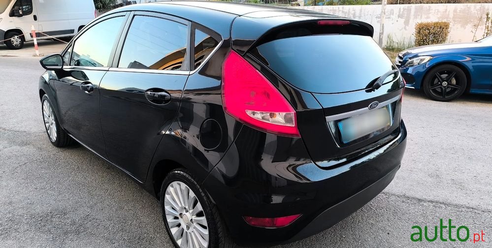 2009' Ford Fiesta 1.25 Titanium photo #2