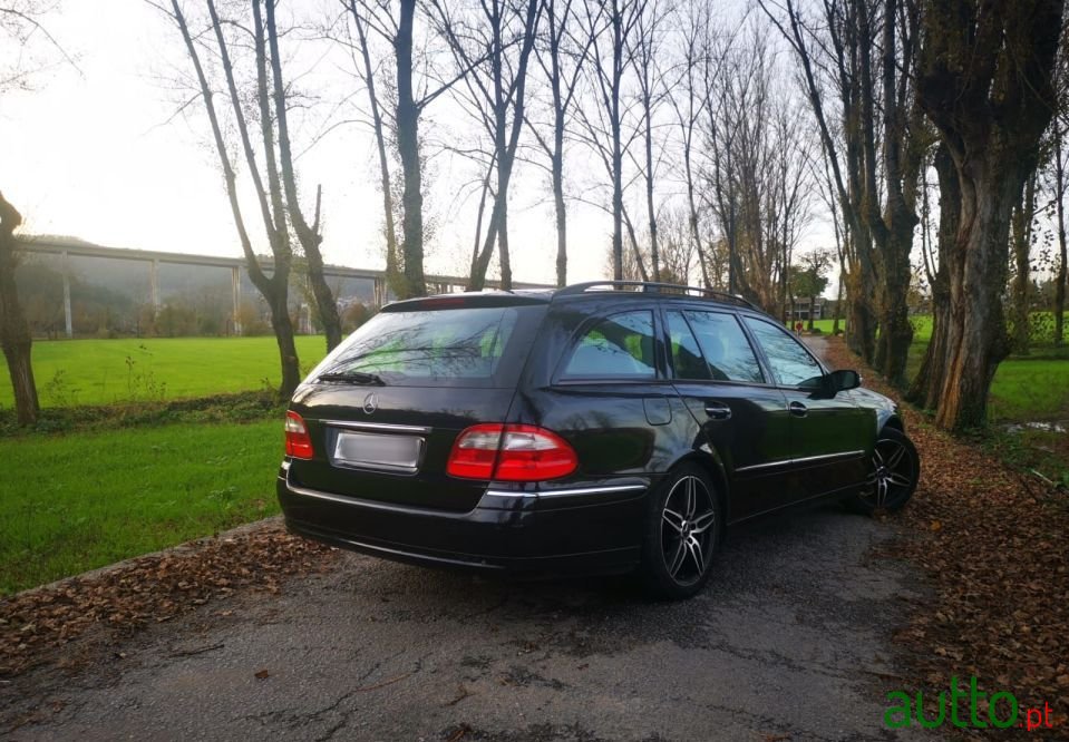 2005' Mercedes-Benz E 280 Cdi Elegance Aut. photo #4