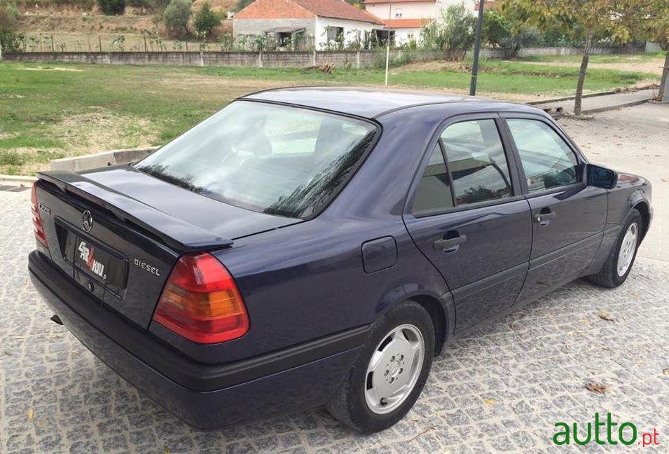 1994' Mercedes-Benz C-220 D Elegance photo #1
