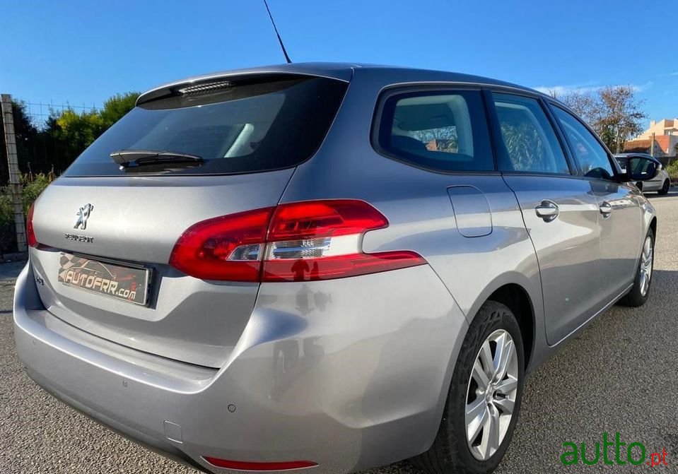 2017' Peugeot 308 Sw photo #5