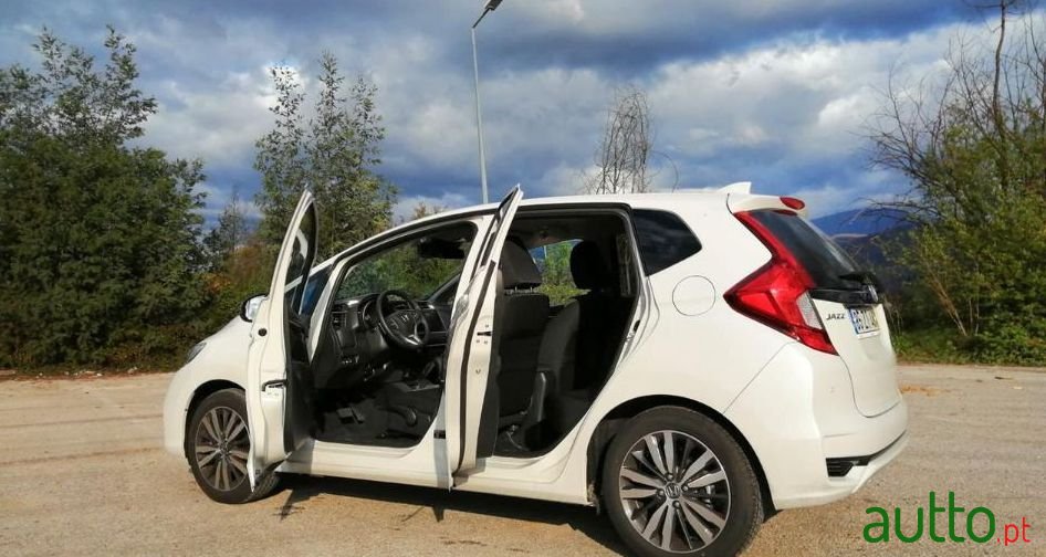 2020' Honda Jazz photo #5