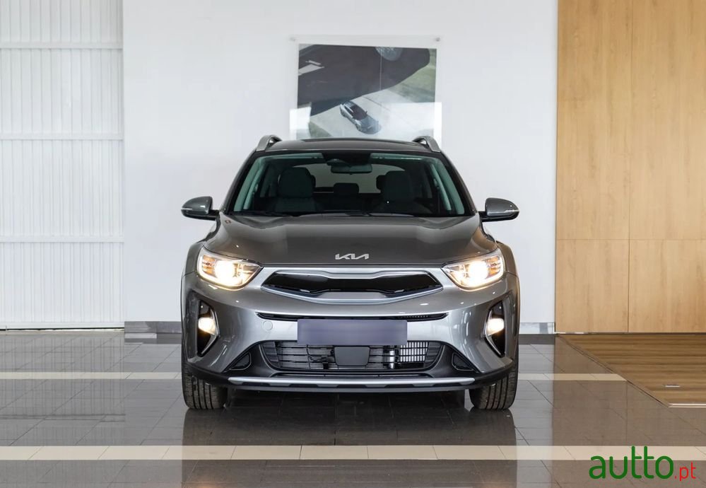 2024' Kia Stonic 1.2 Dynamic photo #2