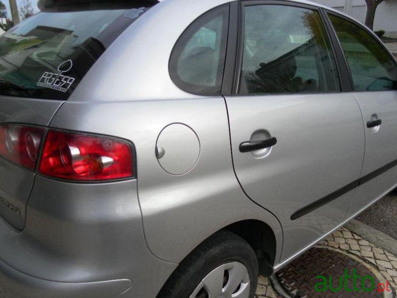 2004' SEAT Ibiza 1.2 Glx photo #1