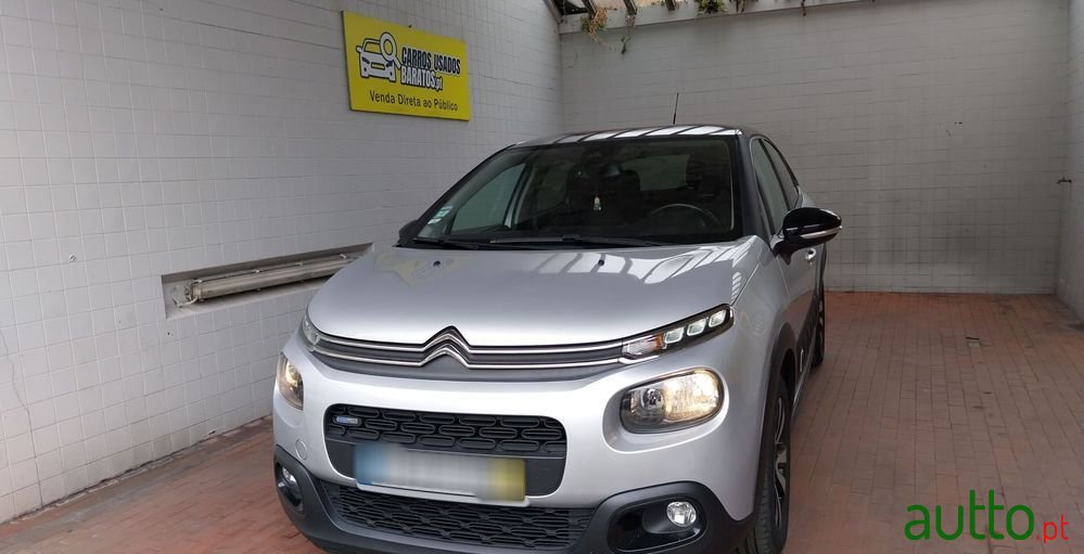 2017' Citroen C3 1.2 Puretech Shine photo #1