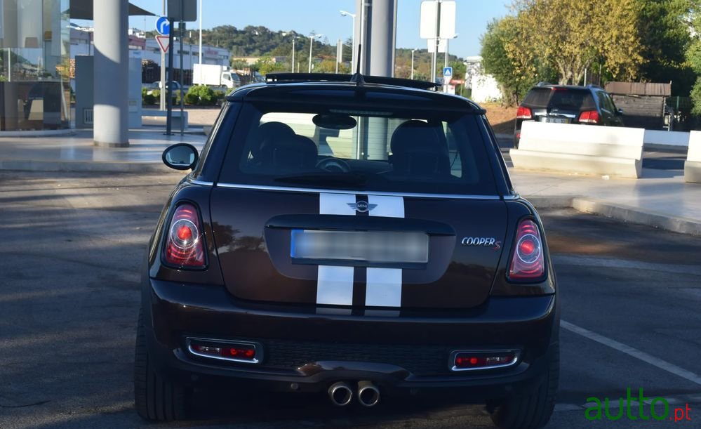2011' MINI Cooper S 3 Portas photo #5