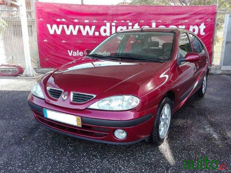 1999' Renault Megane 1.4 Rxe photo #1