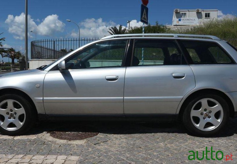 2000' Audi A4 Avant photo #3