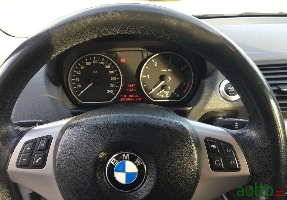 2005' BMW 120 photo #1