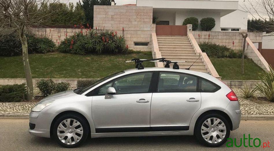 2007' Citroen C4 photo #2