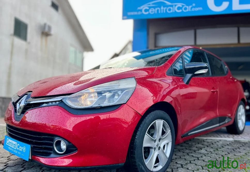 2015' Renault Clio photo #4