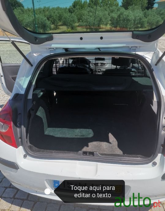 2009' Renault Clio photo #5